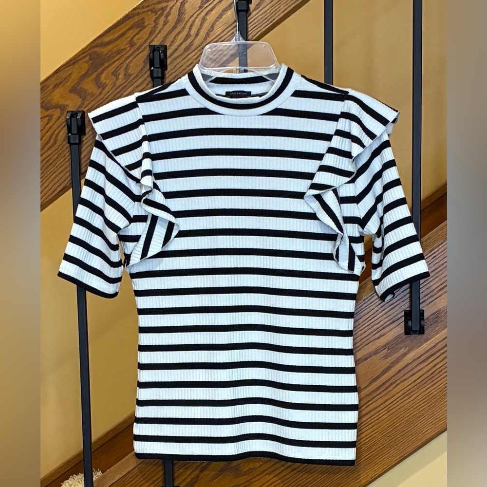 Ann Taylor Top Ruffle Shoulder Mock Neck Short Sleeve Blk White Strip SZ. Sm